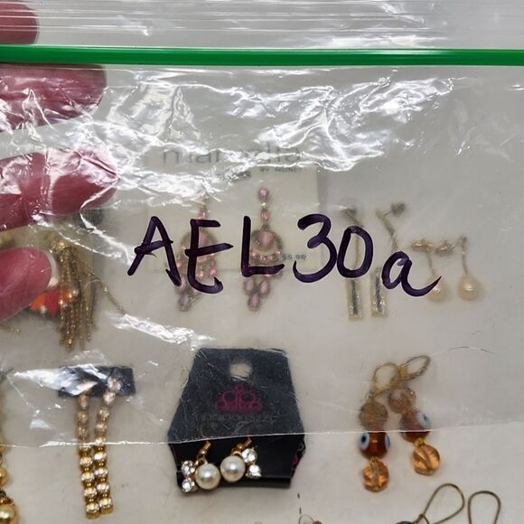 Gold Tone Drop Dangle Hoop Earring Lot AEL30a - Picture 6 of 9